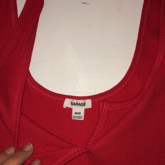 Red garage tank! - Picture 3 of 4